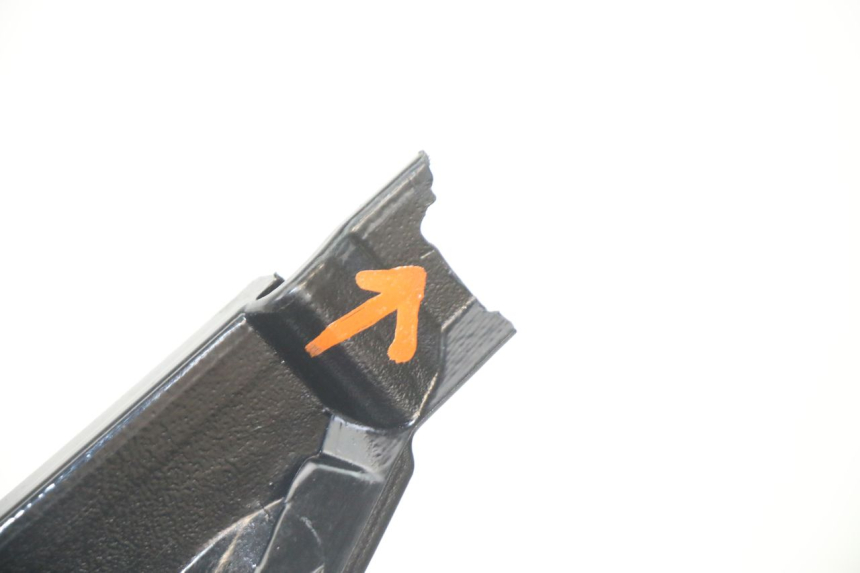 photo de Złącze podnóżka prawego PIAGGIO MP3 500 (2014 - 2017) - Stan powierzchni