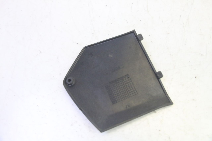 photo de Złącze podnóżka prawego PIAGGIO MP3 125 (2006 - 2014) - Zoom stanu zużycia