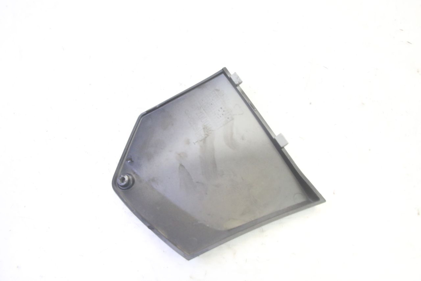 photo de Złącze podnóżka prawego PIAGGIO MP3 500 (2016 - 2018) - Zoom stanu zużycia