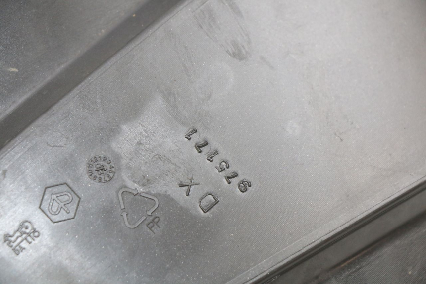 photo de Złącze podnóżka prawego GILERA NEXUS 125 (2007 - 2009) - Widok ogólny