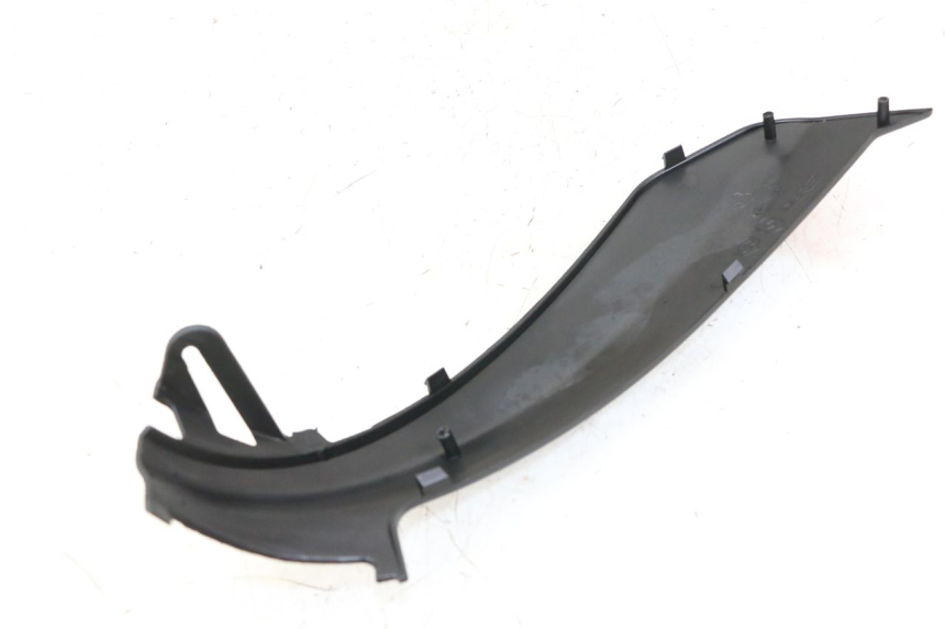 photo de Złącze podnóżka prawego PIAGGIO NRG POWER PUREJET 50 (2018 - 2021) - Inny kąt widzenia