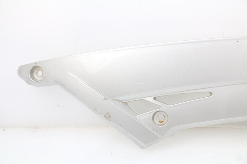 photo de Złącze prawej podnóżki RAZZO STEED 125 (2012 - 2018) - Szczegóły charakterystyczne