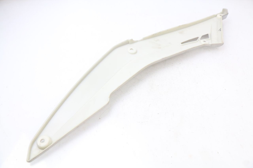 photo de Złącze prawej podnóżki RAZZO STEED 125 (2012 - 2018) - Punkty mocowania