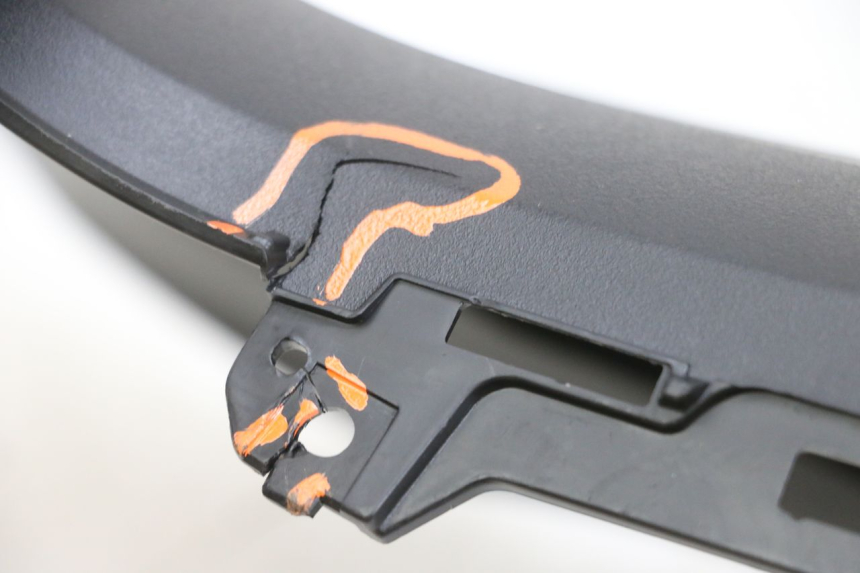 photo de Złącze podnóżka prawego YAMAHA TRICITY 300 (2020 - 2024) - Szczegół części