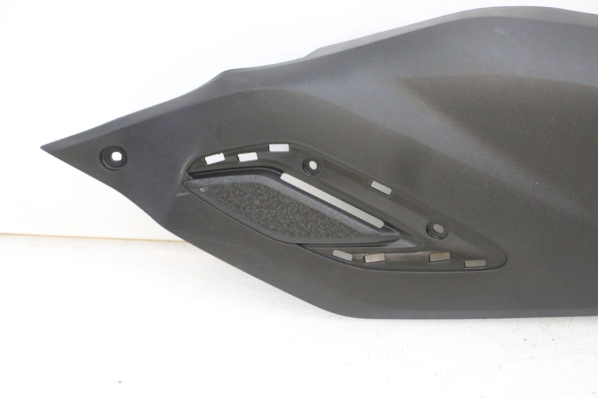 photo de Złącze podnóżka prawego YAMAHA TRICITY 300 (2020 - 2024) - Kontrola wizualna