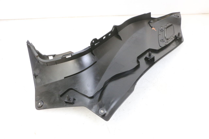 photo de Złącze podnóżka prawego YAMAHA TRICITY 300 (2020 - 2024) - Inny kąt widzenia