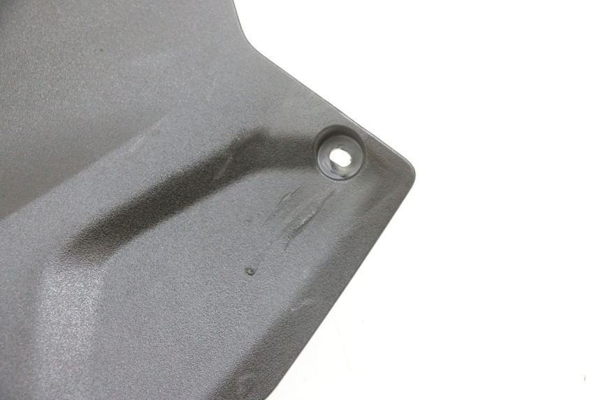 photo de Złącze podnóżka prawego YAMAHA TRICITY 300 (2020 - 2024) - Punkty mocowania