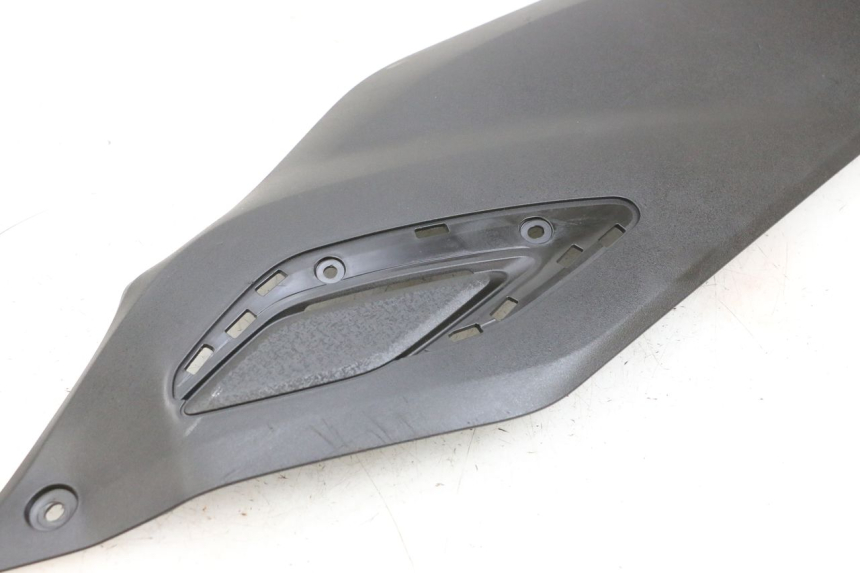 photo de Złącze podnóżka prawego YAMAHA TRICITY 300 (2020 - 2024) - Część sprawdzona