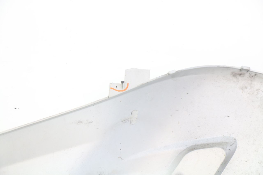 photo de Złącze podnóżka prawego YAMAHA X-CITY XCITY 125 (2007 - 2013) - Szczegół części