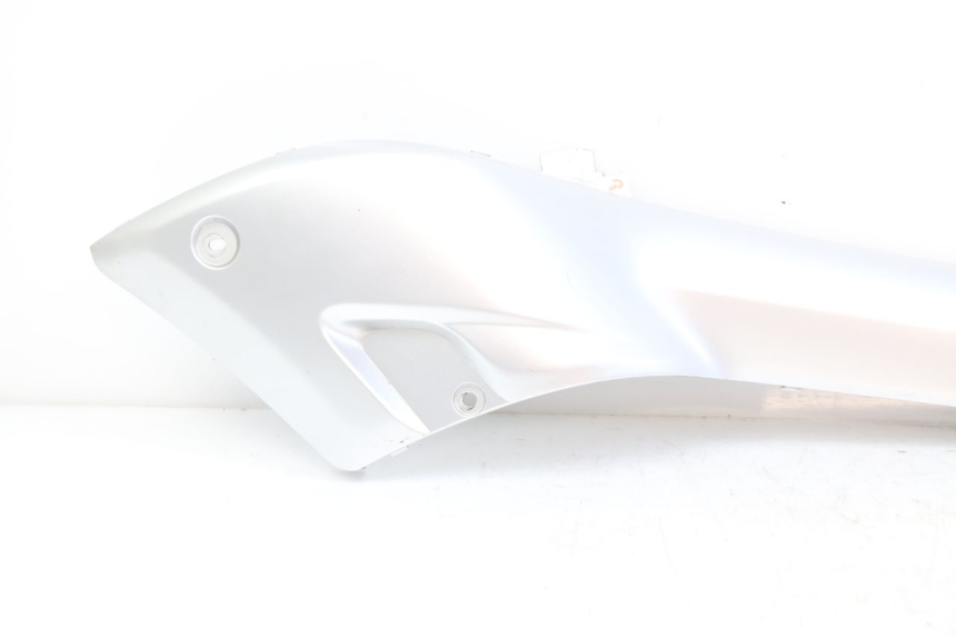 photo de Złącze podnóżka prawego YAMAHA X-CITY XCITY 125 (2007 - 2013) - Widok ogólny