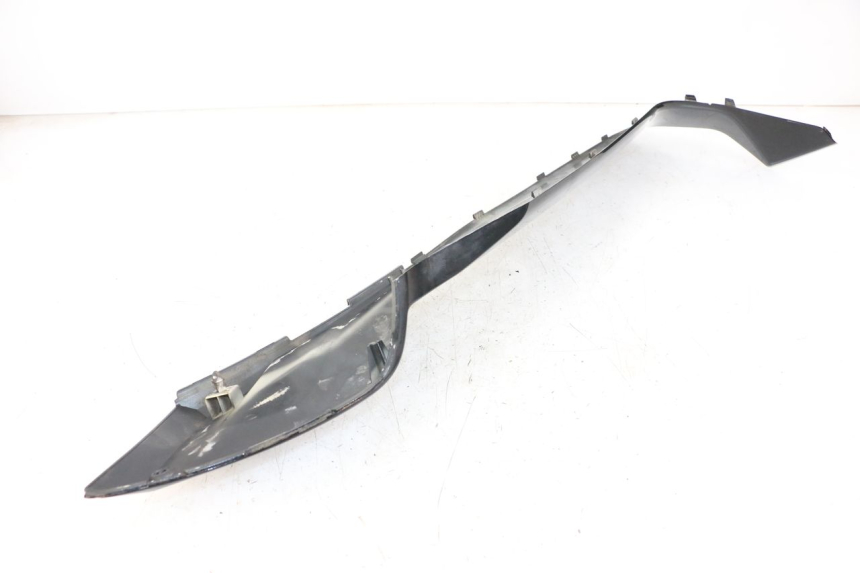 photo de Złącze podnóżka prawego YAMAHA X-MAX XMAX 250 (2006 - 2009) - Zbliżenie techniczne