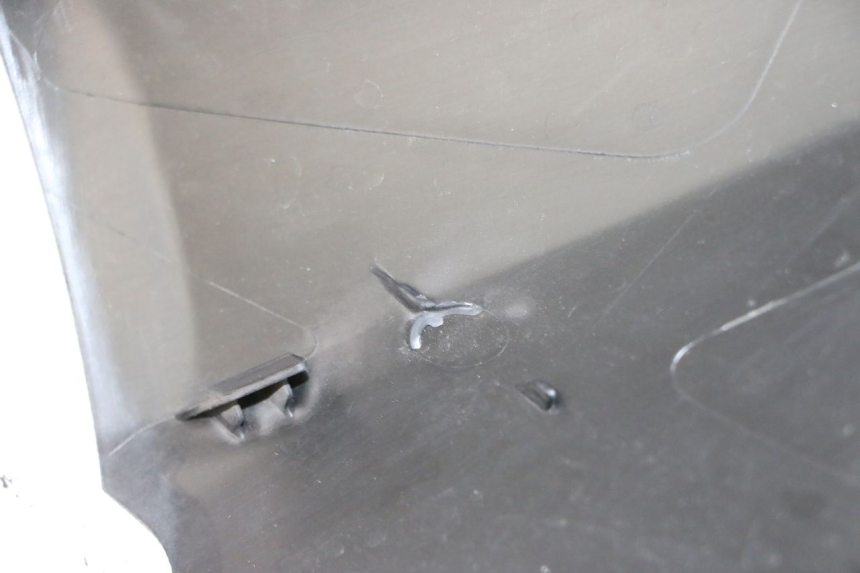 photo de Złącze podnóżka prawego YAMAHA XMAX X-MAX 125 (2021 - 2025) - Szczegół części