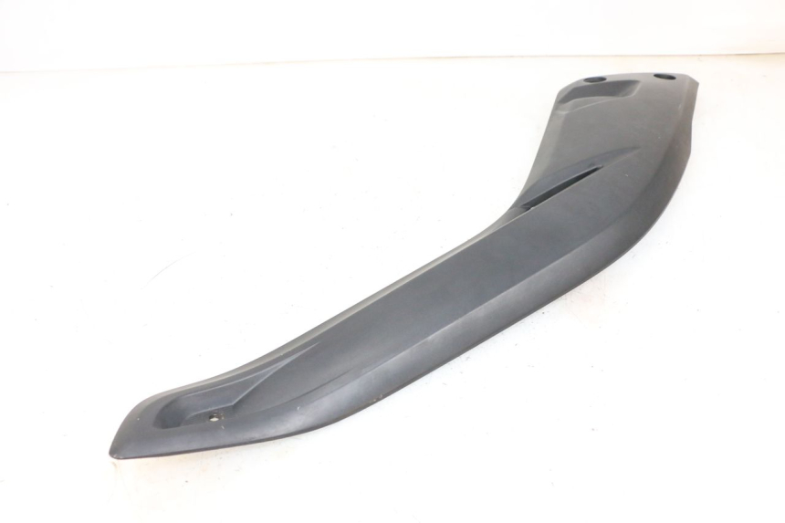 photo de Złącze prawej podnóżki YAMAHA X-MAX XMAX 125 (2010 - 2013) - Punkty mocowania