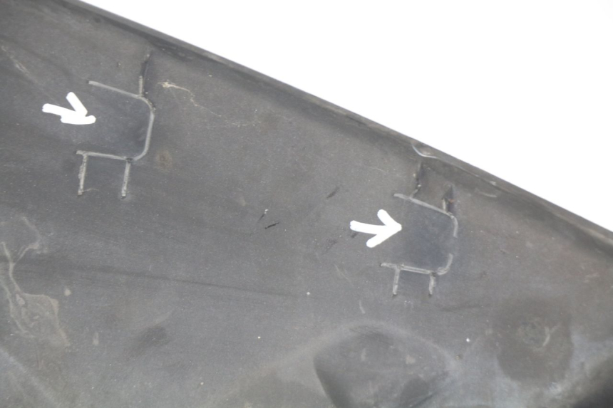 photo de Złącze prawej podnóżka YAMAHA XP T-MAX TMAX ABS 530 (2012 - 2015) - Inny kąt widzenia