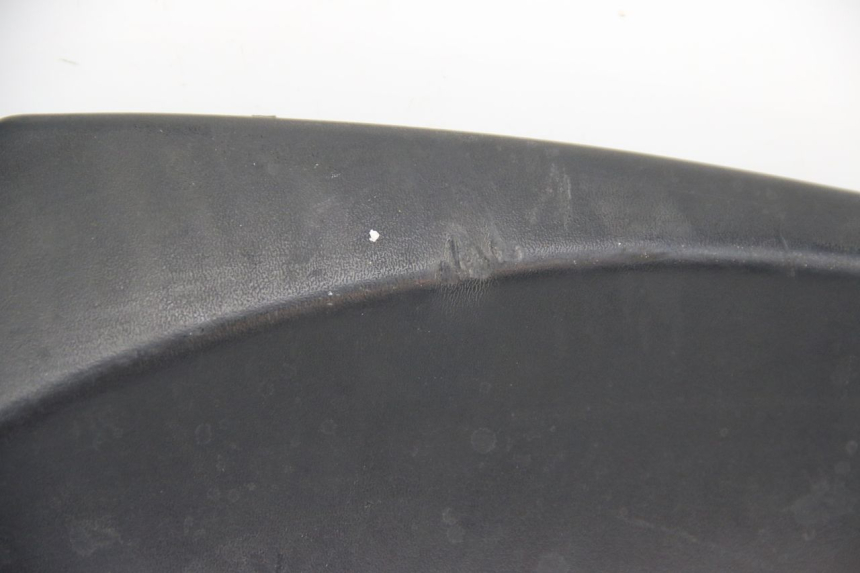 photo de Złącze lewego podnóżka DERBI BOULEVARD 50 (2009 - 2006) - Inny kąt widzenia