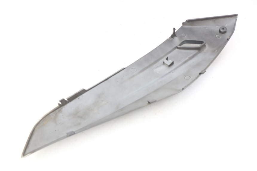 photo de Złącze lewego podnóżka SYM CITYCOM CITY COM 125 (2009 - 2014) - Zbliżenie techniczne