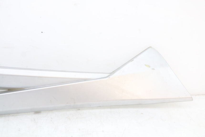 photo de Złącze lewego podnóżka LONGJIA EASY MAX 125 (2020 - 2024) - Inny kąt widzenia