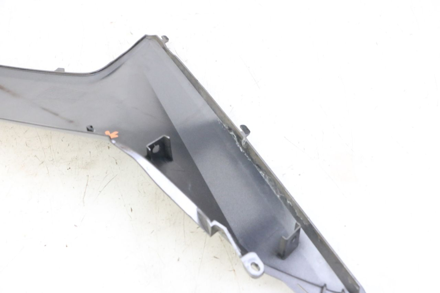 photo de Złącze lewego podnóżka HONDA FORZA ABS 300 (2013 - 2017) - Zoom stanu zużycia