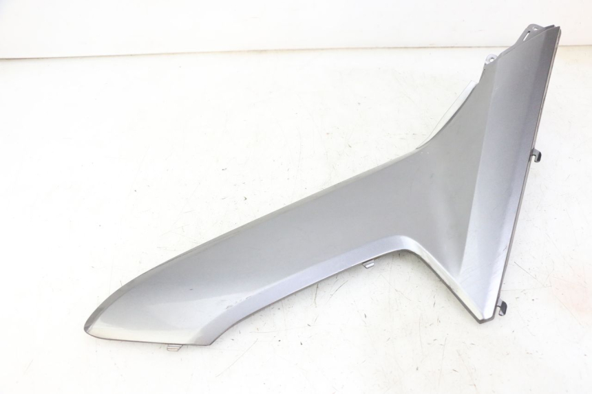 photo de Złącze lewego podnóżka HONDA FORZA ABS 300 (2013 - 2017) - Oznaczenia i referencje