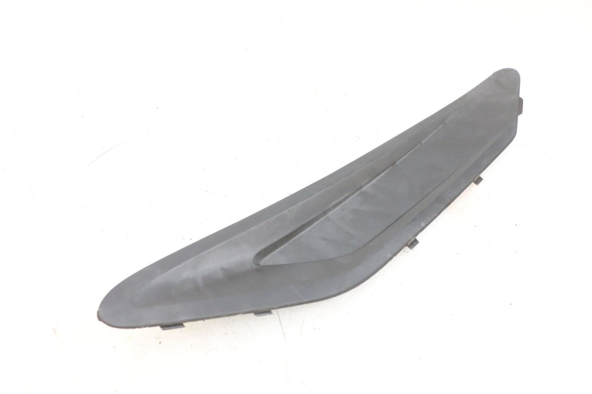 photo de Złącze lewego podnóżka SYM GTS EVO 125 (2009 - 2013) - Widok główny