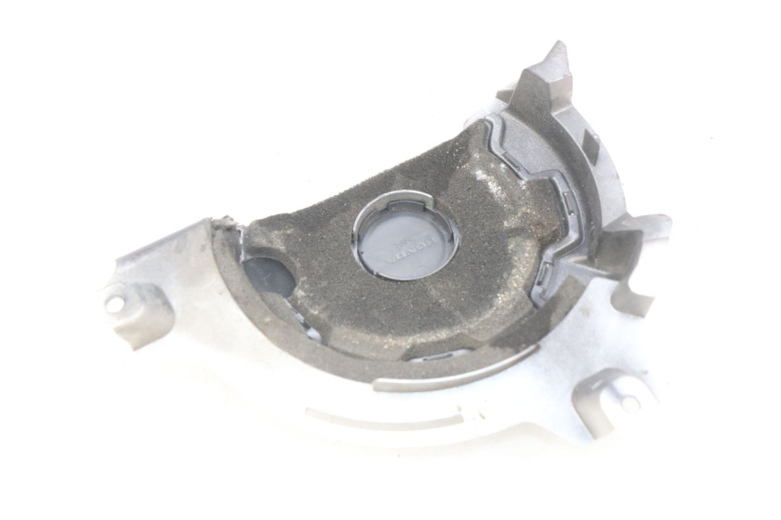 photo de Złącze lewego podnóżka HONDA INTEGRA NC D 750 (2016 - 2018) - Zoom stanu zużycia