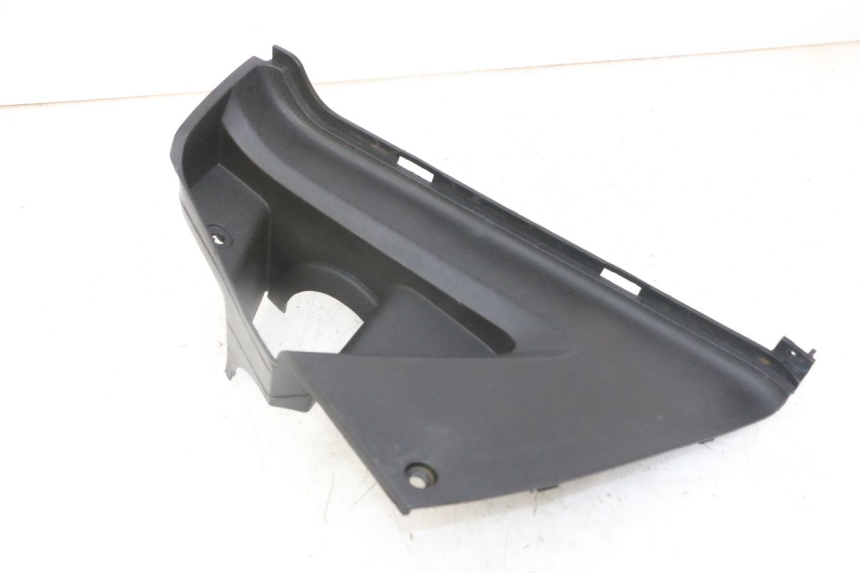 photo de Złącze lewego podnóżka PEUGEOT JET FORCE CARBU 50 (2003 - 2016) - Widok ogólny