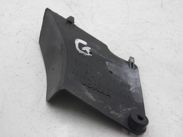 photo de Złącze lewego podnóżka KYMCO SPACER 50 (1998 - 2009) - Inny kąt widzenia