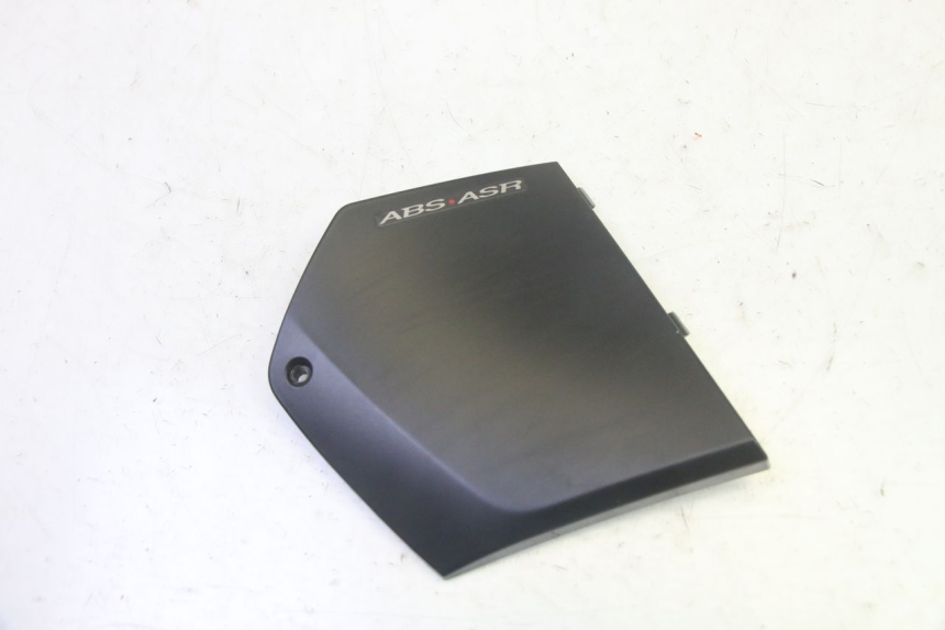 photo de Złącze lewego podnóżka PIAGGIO MP3 HPE 350 (2018 - 2020) - Widok główny