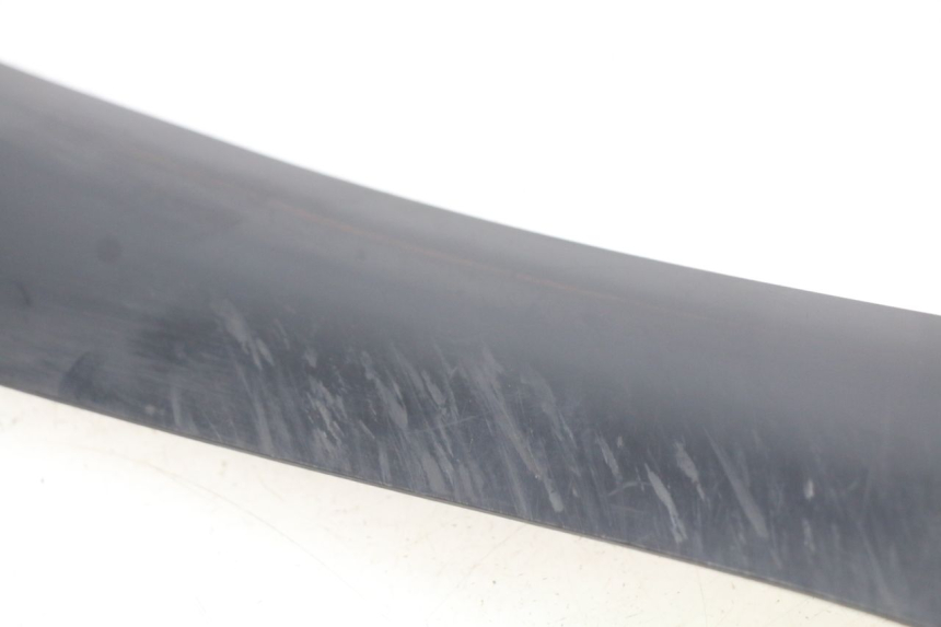 photo de Złącze lewego podnóżka PIAGGIO MP3 LT 300 (2010 - 2016) - Zbliżenie techniczne