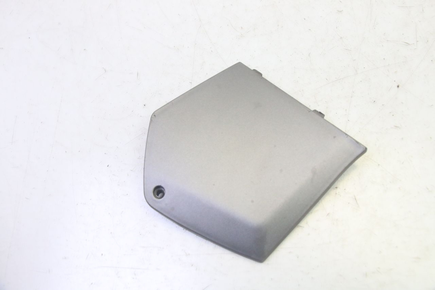 photo de Złącze lewego podnóżka PIAGGIO MP3 125 (2006 - 2014) - Widok główny