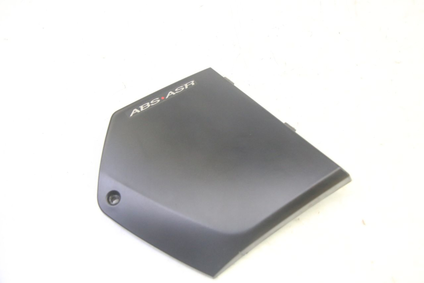 photo de Złącze lewego podnóżka PIAGGIO MP3 500 (2016 - 2018) - Widok główny