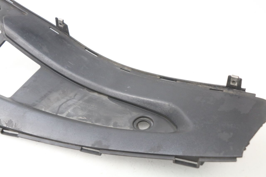 photo de Złącze lewego podnóżka GILERA NEXUS 125 (2009 - 2013) - Zoom stanu zużycia