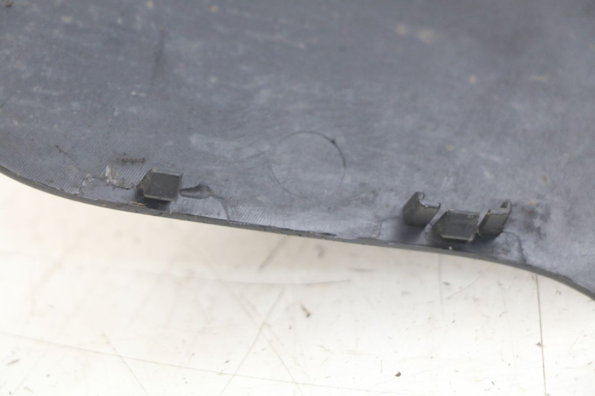 photo de Złącze lewego podnóżka GILERA NEXUS 125 (2007 - 2009) - Zoom stanu zużycia