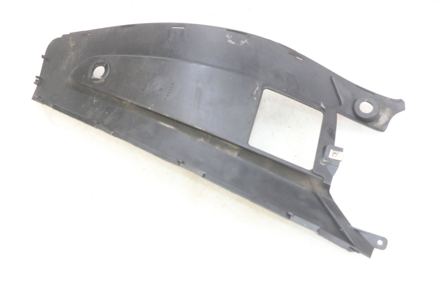 photo de Złącze lewego podnóżka GILERA NEXUS 125 (2007 - 2009) - Zbliżenie techniczne