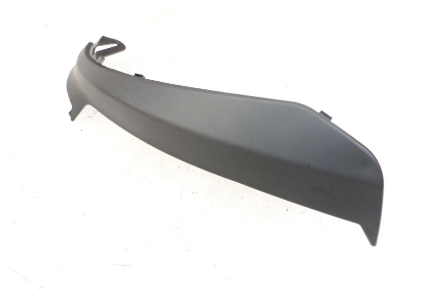 photo de Złącze lewego podnóżka PIAGGIO NRG POWER PUREJET 50 (2018 - 2021) - Inny kąt widzenia