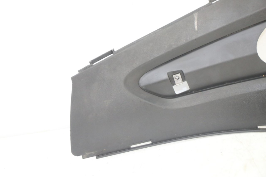 photo de Złącze lewego podnóżka GILERA RUNNER SP 50 (2006 - 2008) - Szczegół części