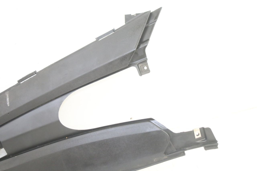 photo de Złącze lewego podnóżka GILERA RUNNER SP 50 (2006 - 2008) - Zoom stanu zużycia