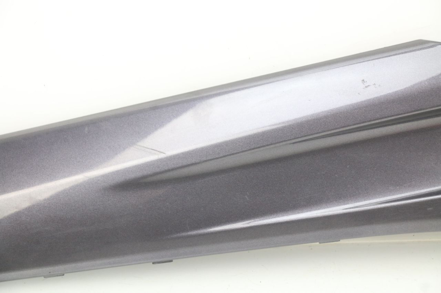 photo de Złącze lewego podnóżka YAMAHA XMAX X-MAX 125 (2006 - 2009) - Część sprawdzona