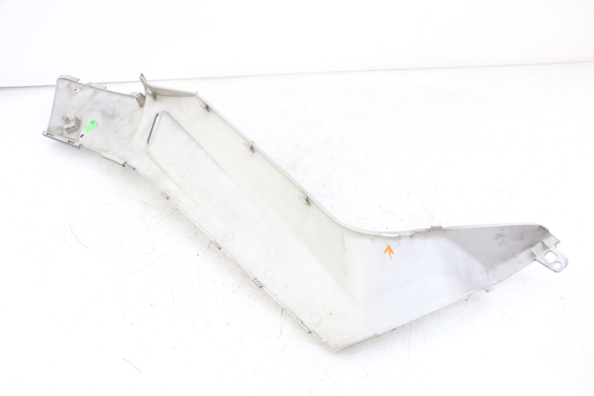 photo de Złącze lewego podnóżka YAMAHA XMAX X-MAX 125 (2006 - 2009) - Punkty mocowania