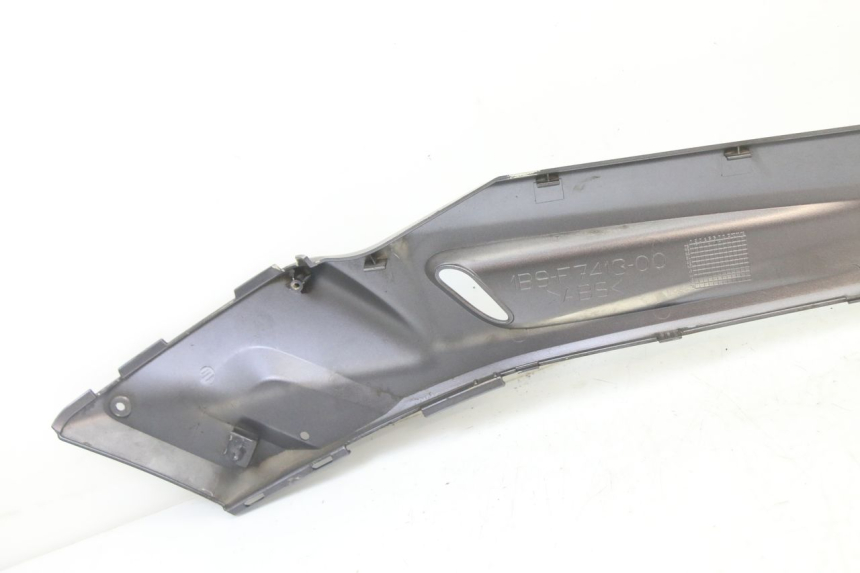 photo de Złącze lewego podnóżka YAMAHA XMAX X-MAX 125 (2006 - 2009) - Widok ogólny