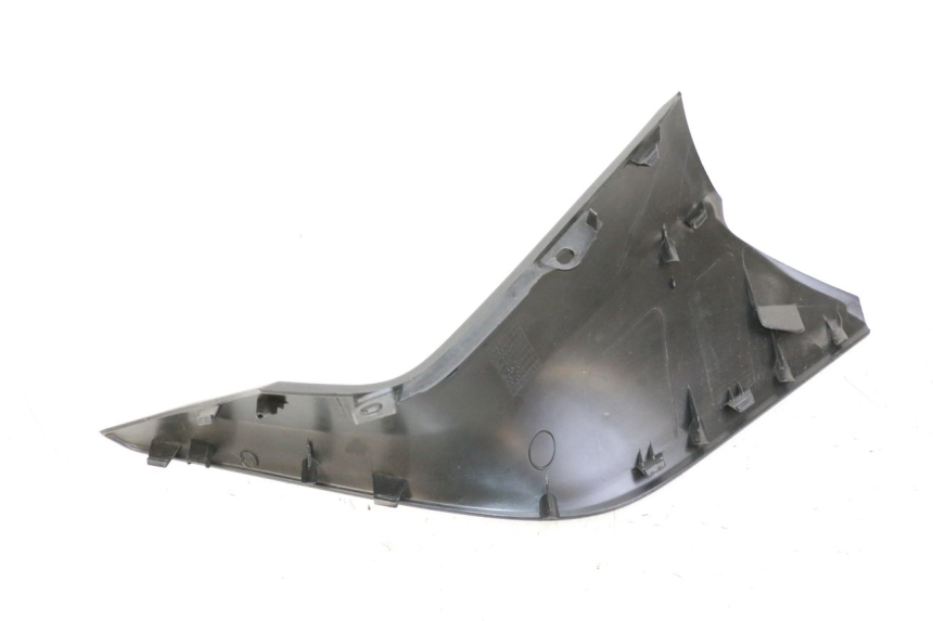 photo de Złącze lewego podnóżka YAMAHA XMAX X-MAX 125 (2021 - 2025) - Szczegół części