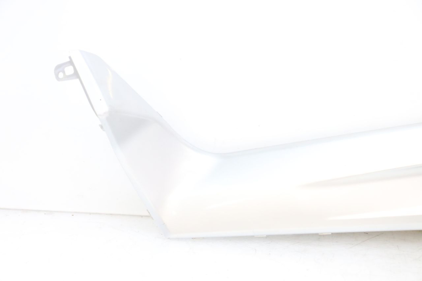 photo de Złącze lewego podnóżka YAMAHA XMAX X-MAX 125 (2006 - 2009) - Alternatywny kąt