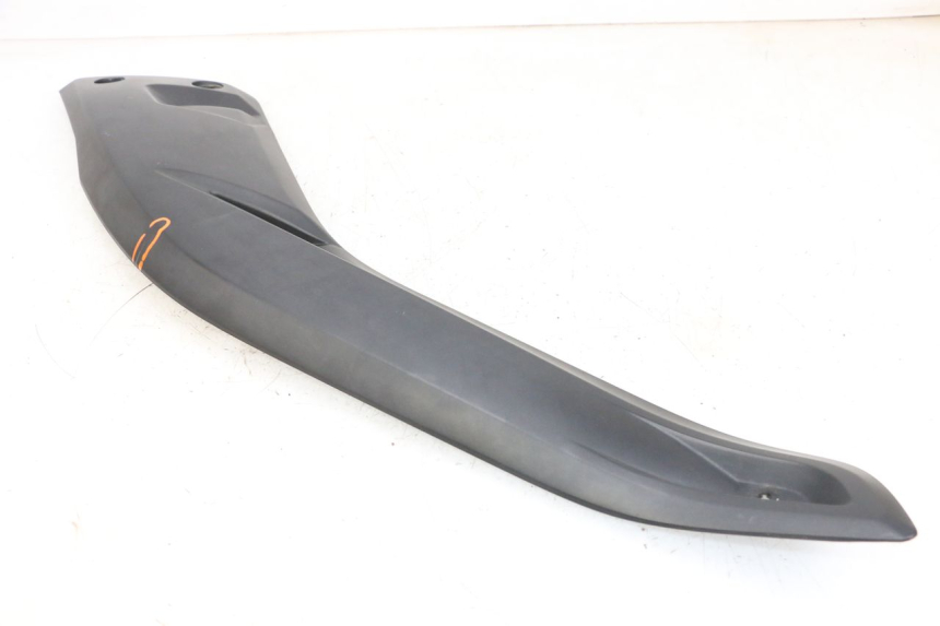 photo de Złącze lewego podnóżka YAMAHA X-MAX XMAX 125 (2010 - 2013) - Punkty mocowania