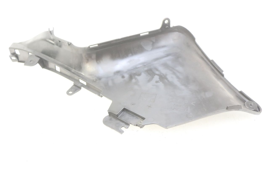 photo de Złącze lewego podnóżka YAMAHA XP T-MAX TMAX ABS 500 (2004 - 2007) - Zoom stanu zużycia