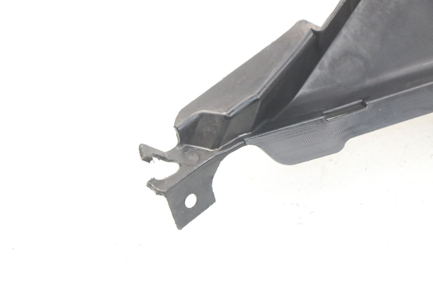 photo de Złącze lewego podnóżka YAMAHA YP T-MAX TMAX 530 (2017 - 2020) - Inny kąt widzenia