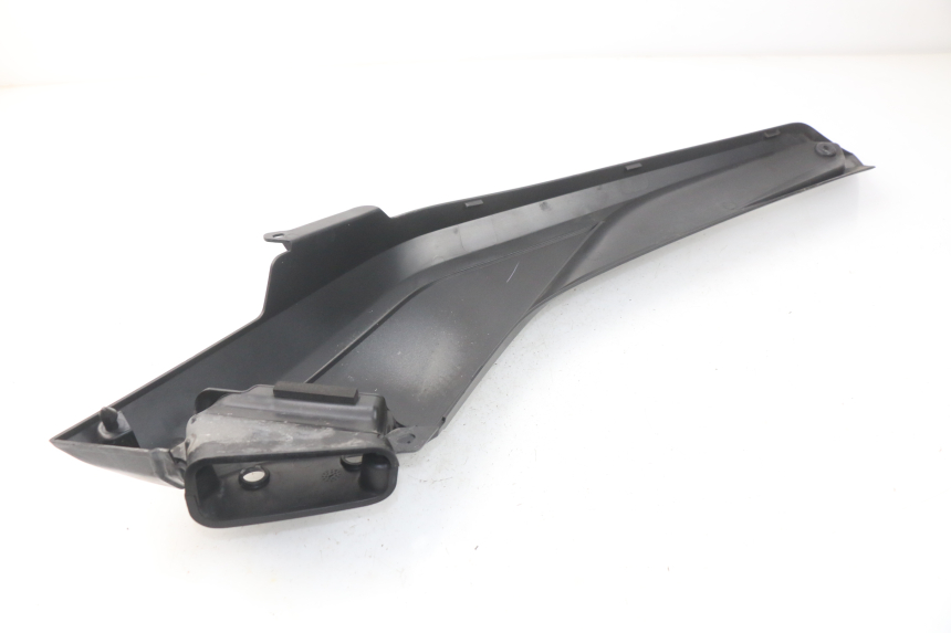 photo de Złącze lewego podnóżka YAMAHA YP X-MAX XMAX 400 (2014 - 2017) - Oznaczenia i referencje