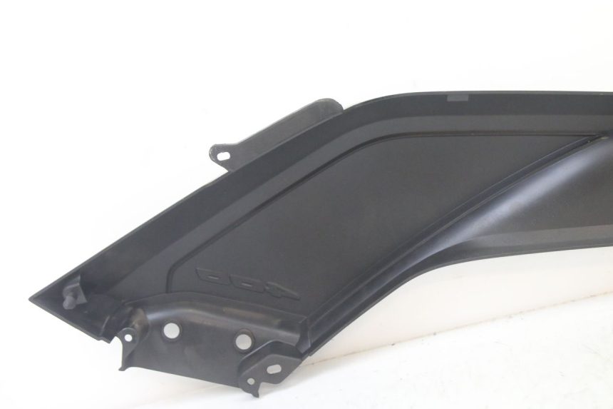 photo de Złącze lewego podnóżka YAMAHA YP X-MAX XMAX 400 (2014 - 2017) - Widok ogólny