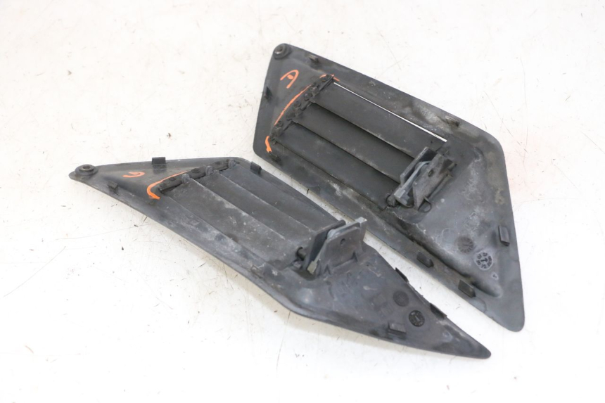 photo de POŁĄCZENIE PODNÓŻKA GILERA NEXUS 300 (2008 - 2013) - Zbliżenie techniczne