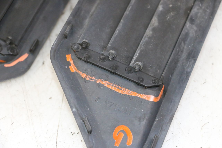 photo de POŁĄCZENIE PODNÓŻKA GILERA NEXUS 300 (2008 - 2013) - Stan powierzchni