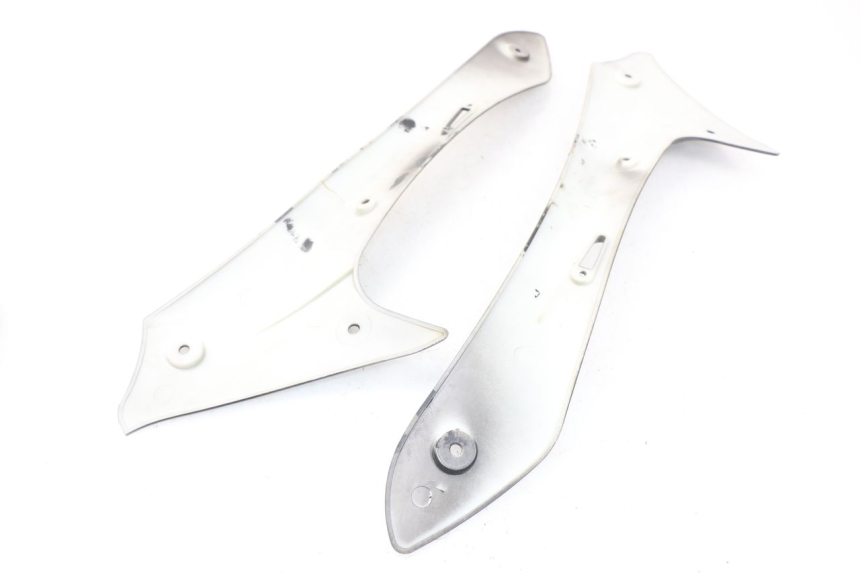 photo de Złącze podnóżka JONWAY GTX 2T 50 (2014 - 2020) - Szczegół części